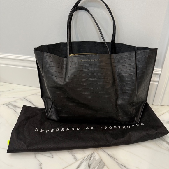Ampersand As Apostrophe Sideways Tote Black Crocodile